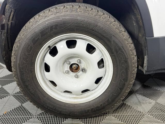 Used 2024 Land Rover Defender 110 S AWD/4WD image 12