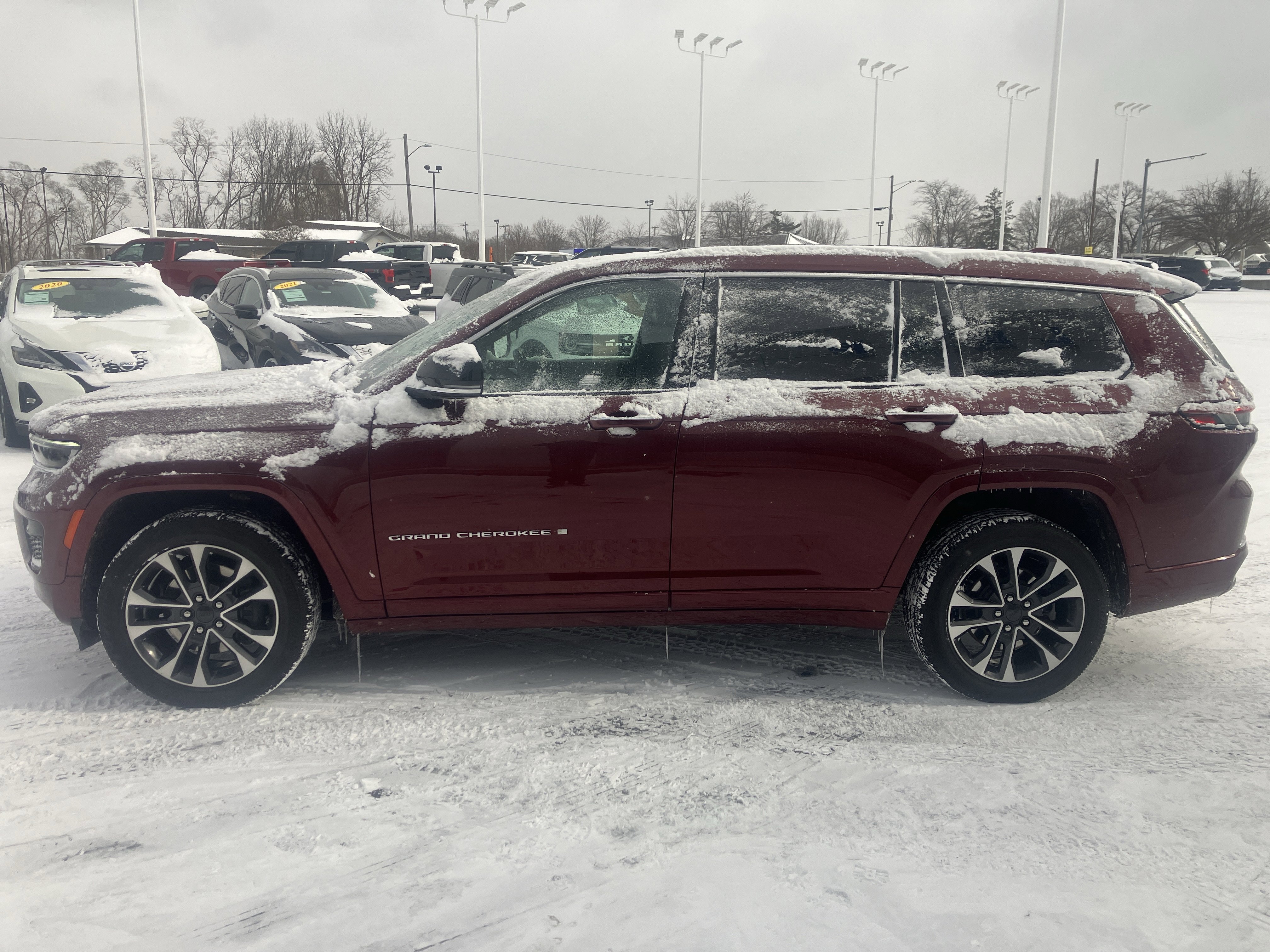 Used 2021 Jeep Grand Cherokee L Overland w/ Luxury Tech Group IV image 4