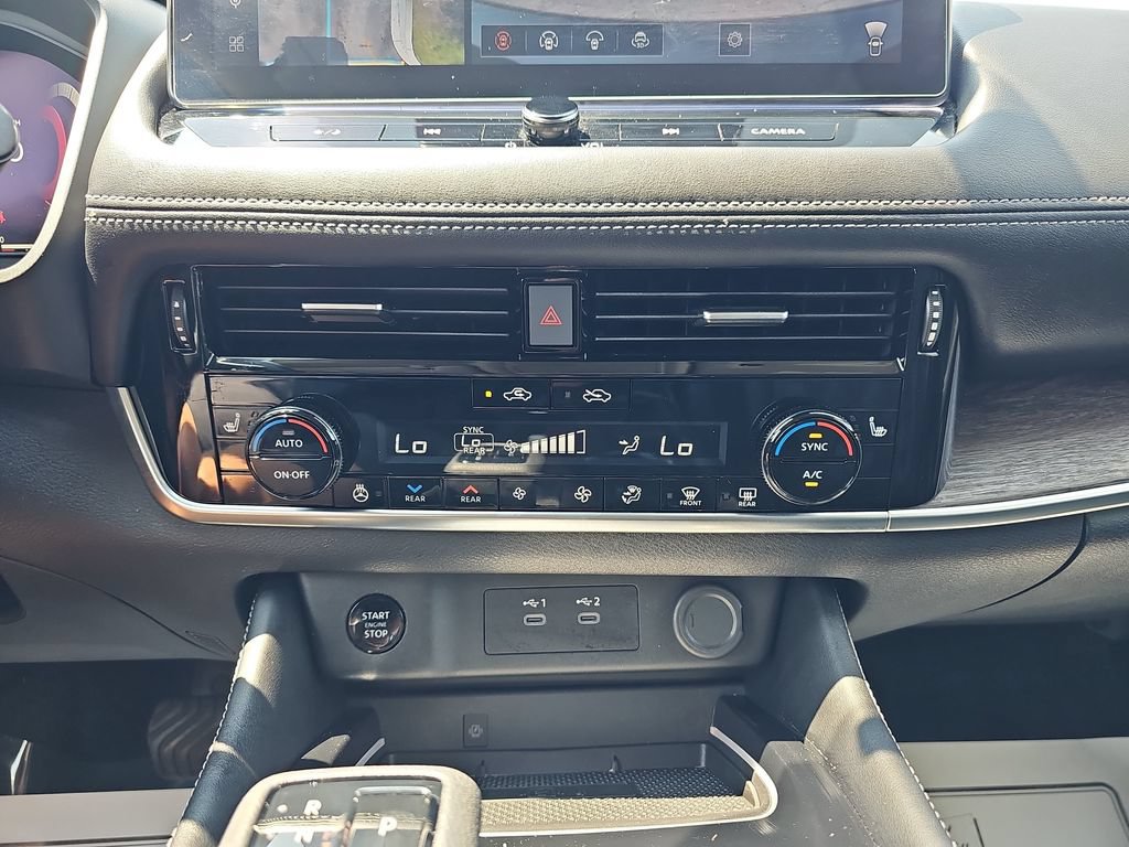 Used 2024 Nissan Rogue Platinum w/ Platinum Premium Package FWD image 24