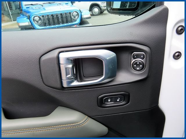 New 2026 Jeep Gladiator Mojave AWD/4WD image 14