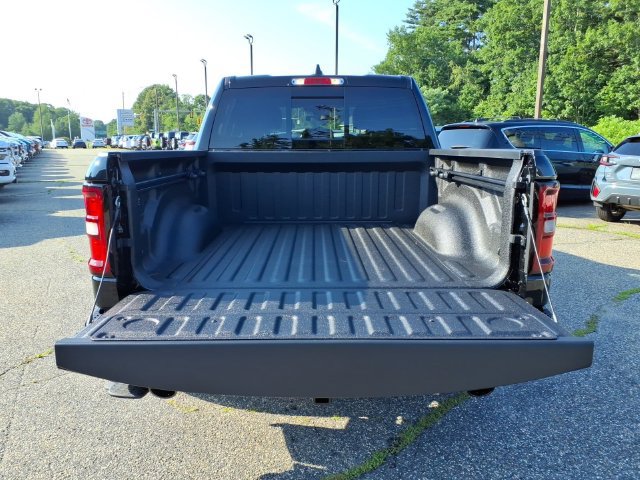 New 2026 RAM 1500 Express AWD/4WD image 9
