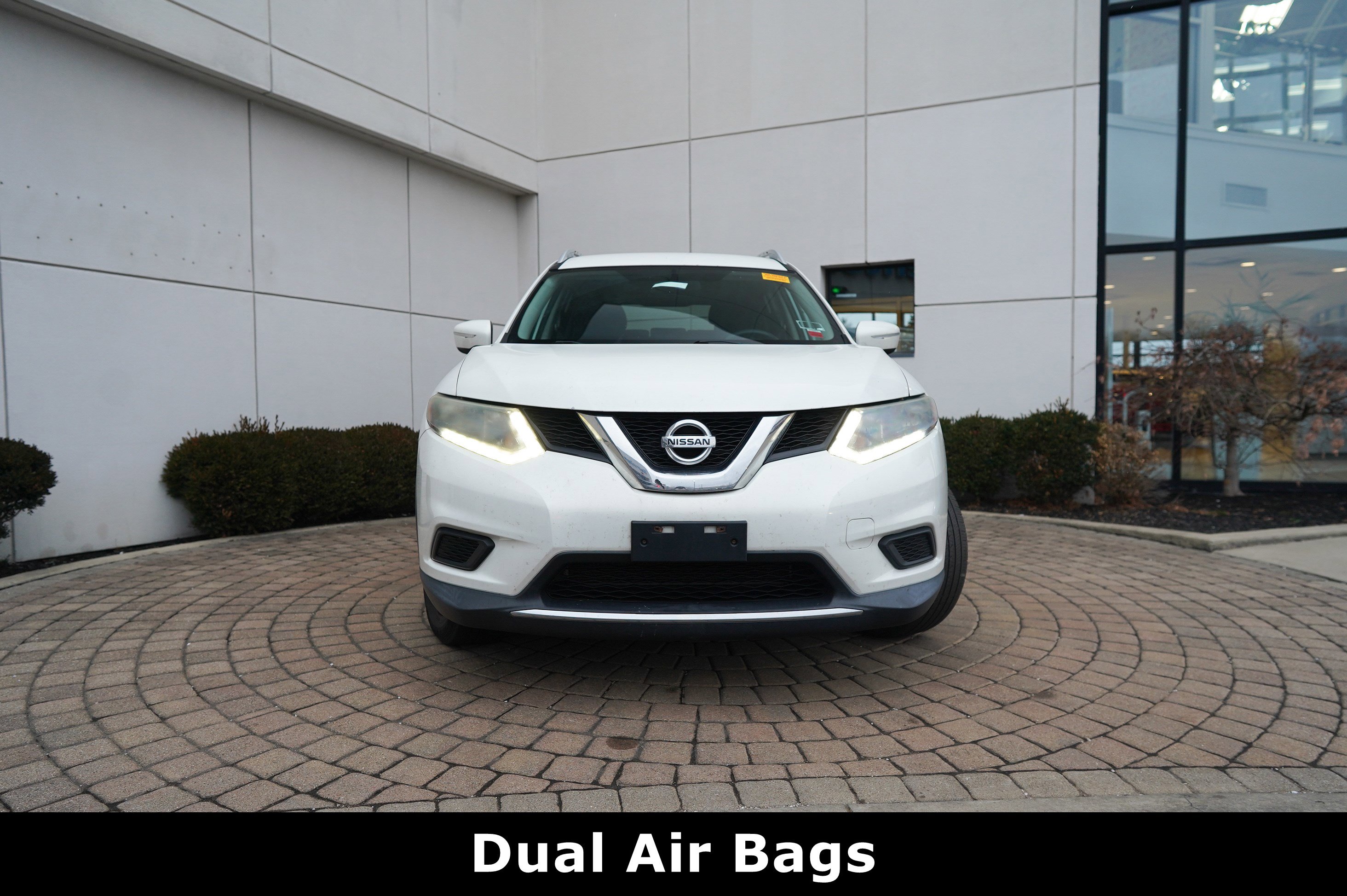 Used 2014 Nissan Rogue SV image 11
