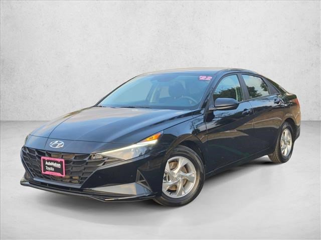 Used 2022 Hyundai Elantra SE FWD image 1