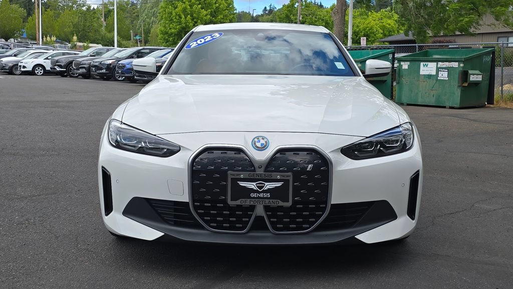 Used 2023 BMW i4 eDrive40 w/ Premium Package RWD image 9