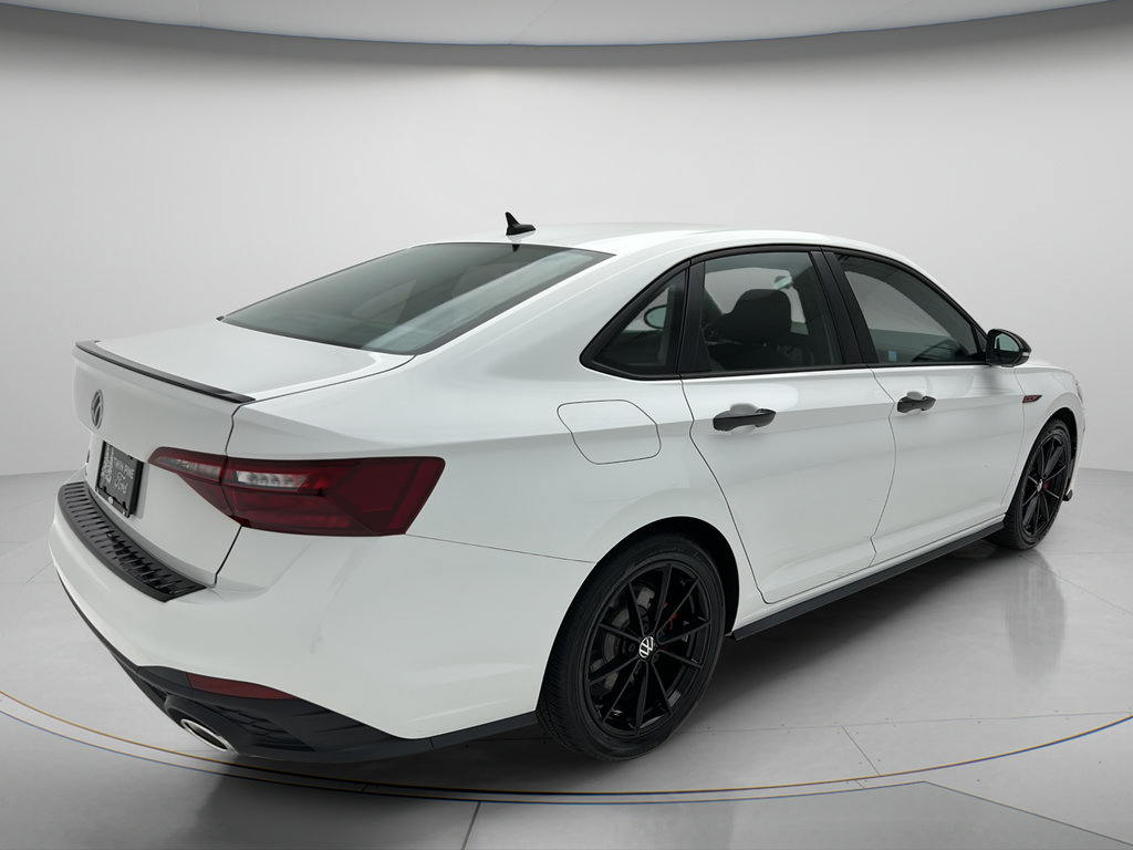 Used 2024 Volkswagen Jetta GLI 40th Anniversary Edition FWD image 5