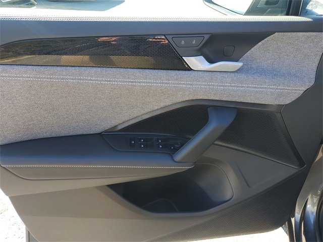 Certified 2025 Volkswagen Tiguan S image 19