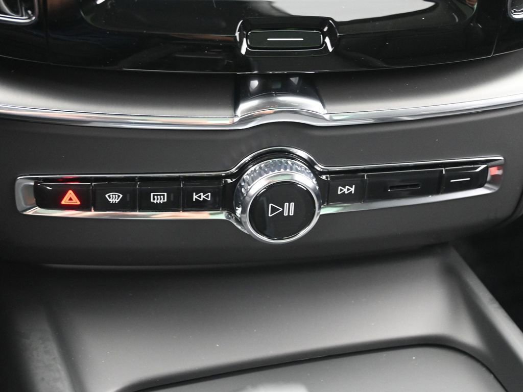 New 2025 Volvo XC60 T8 Core w/ Protection Package Premier image 16