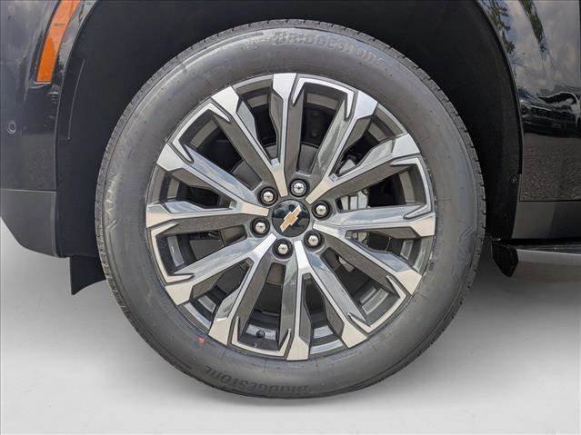 New 2025 Chevrolet Suburban High Country image 10