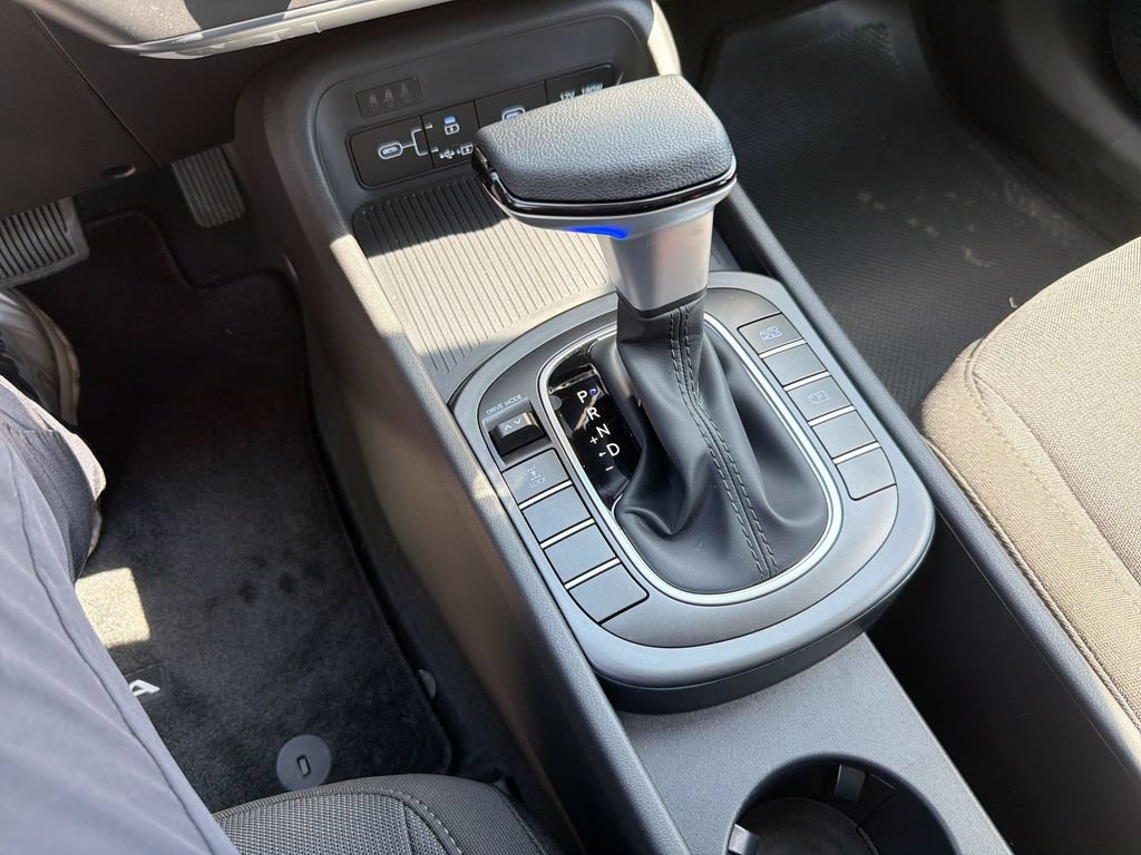 New 2026 Hyundai Kona SE AWD/4WD image 18