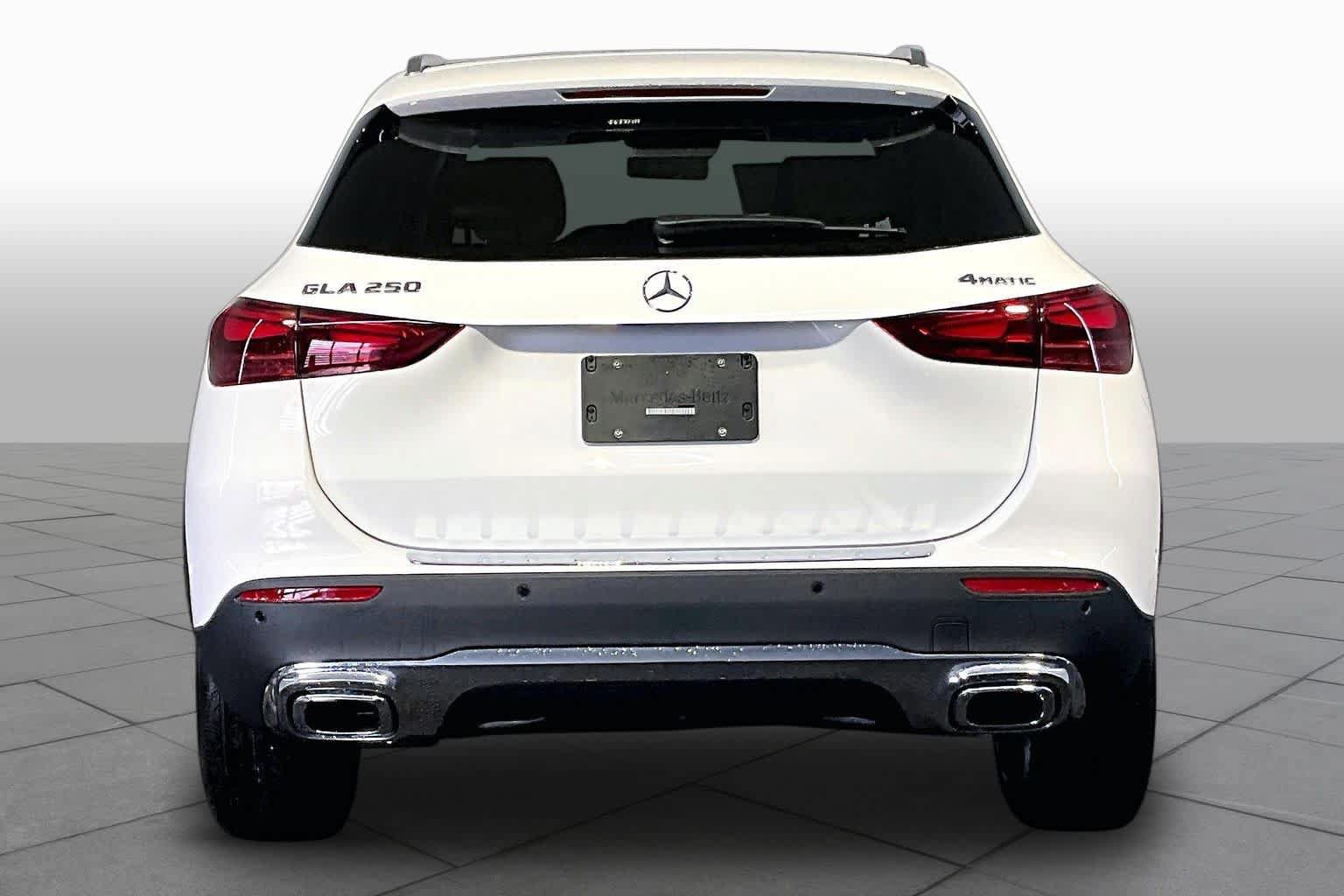 New 2026 Mercedes-Benz GLA 250 4MATIC image 4