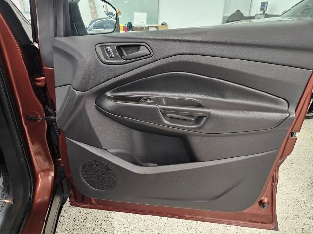 Used 2018 Ford Escape S image 26