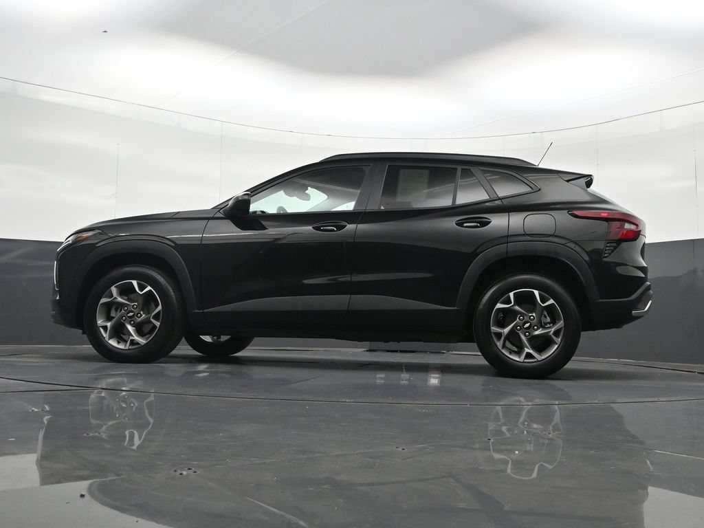 Certified 2026 Chevrolet Trax LT FWD image 31