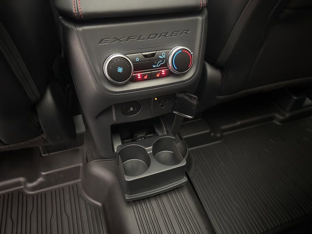 Used 2025 Ford Explorer ST image 48