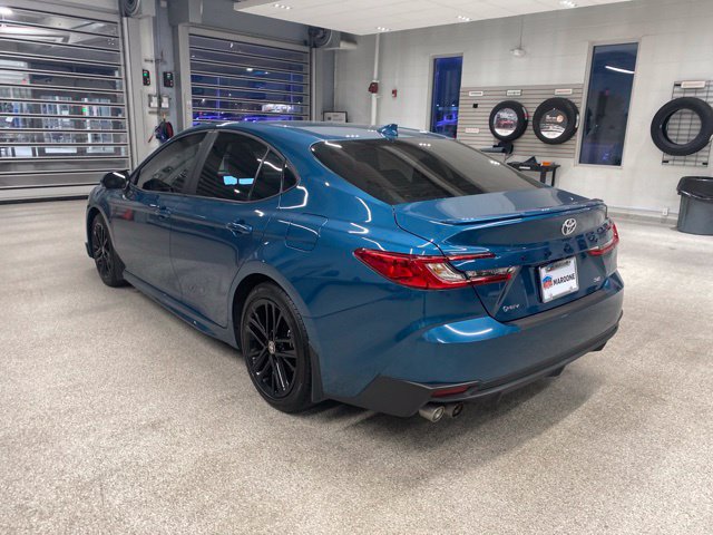 Used 2025 Toyota Camry SE w/ Multimedia Upgrade Package FWD image 9