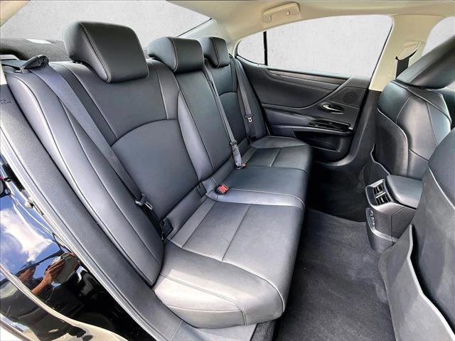 Used 2024 Lexus ES 350 w/ Premium Package FWD image 29