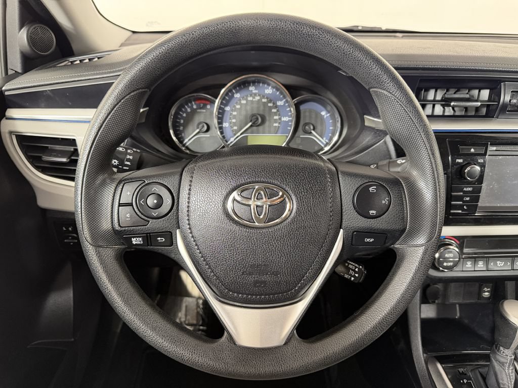 Used 2016 Toyota Corolla LE FWD image 26