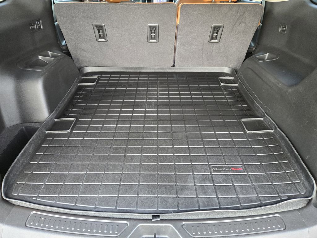 Used 2017 GMC Acadia SLT image 31