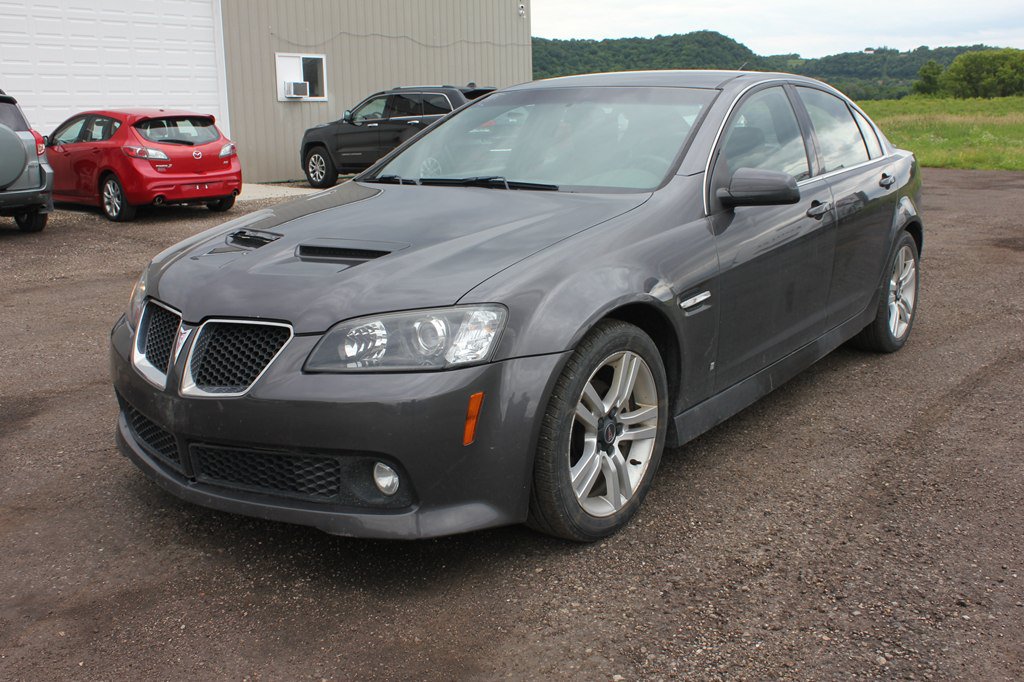 Used 2009 Pontiac G8 w/ Premium Package
