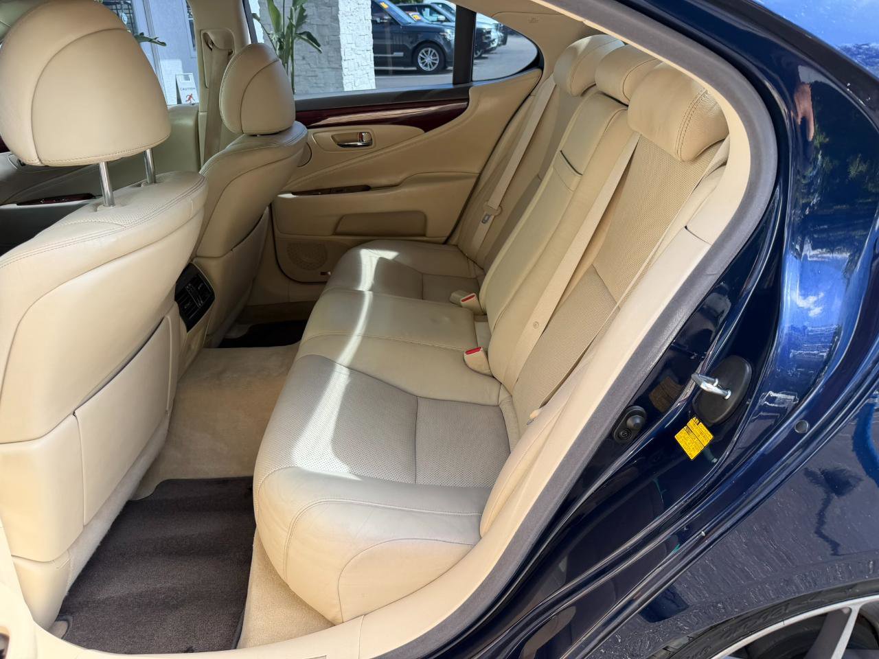 Used 2012 Lexus LS 460 w/ Luxury Value Edition RWD image 37