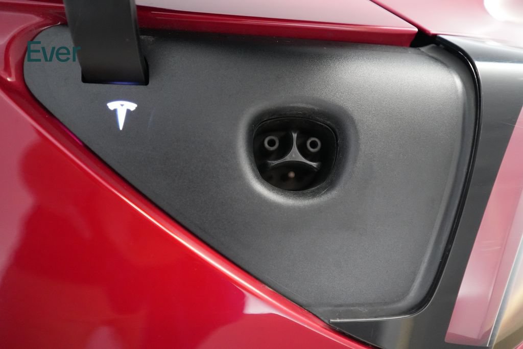 Used 2018 Tesla Model 3 Long Range RWD image 10