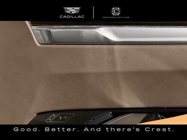 Certified 2025 Cadillac Escalade ESV Premium Luxury w/ LPO, Floor Liner Package AWD/4WD image 31