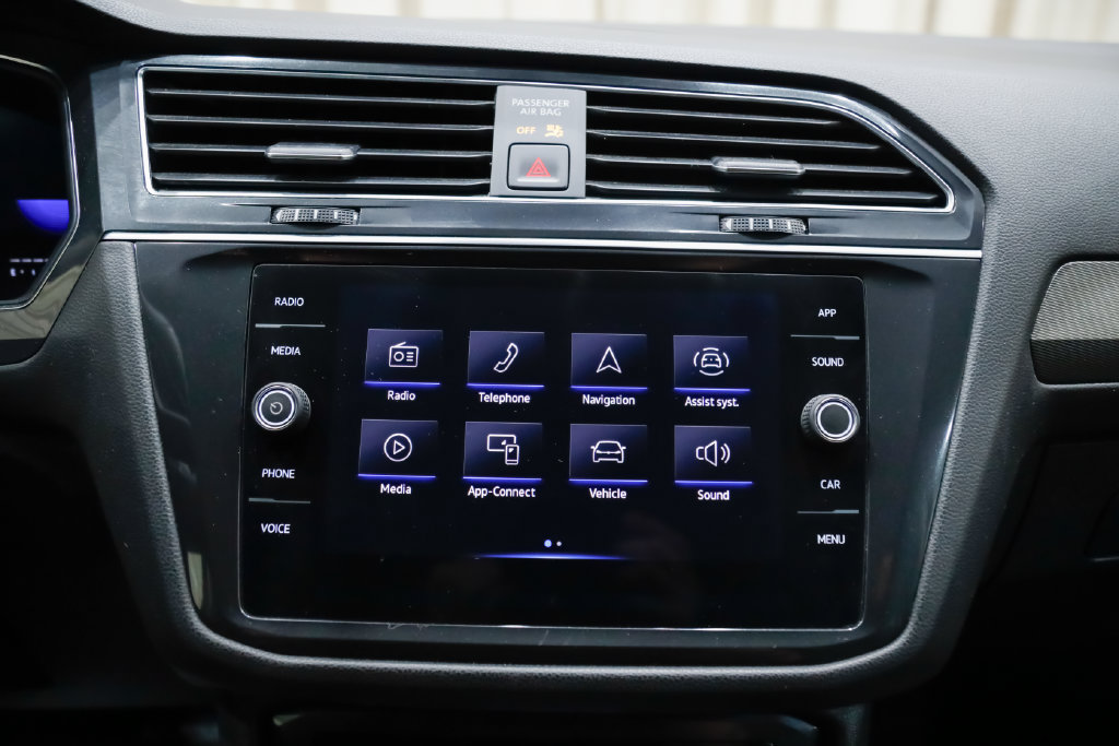 Used 2022 Volkswagen Tiguan SE FWD image 27