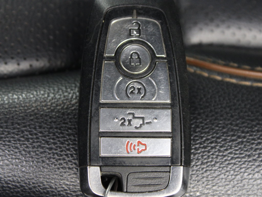 Used 2025 Ford F450 Lariat w/ FX4 Off-Road Package AWD/4WD image 77