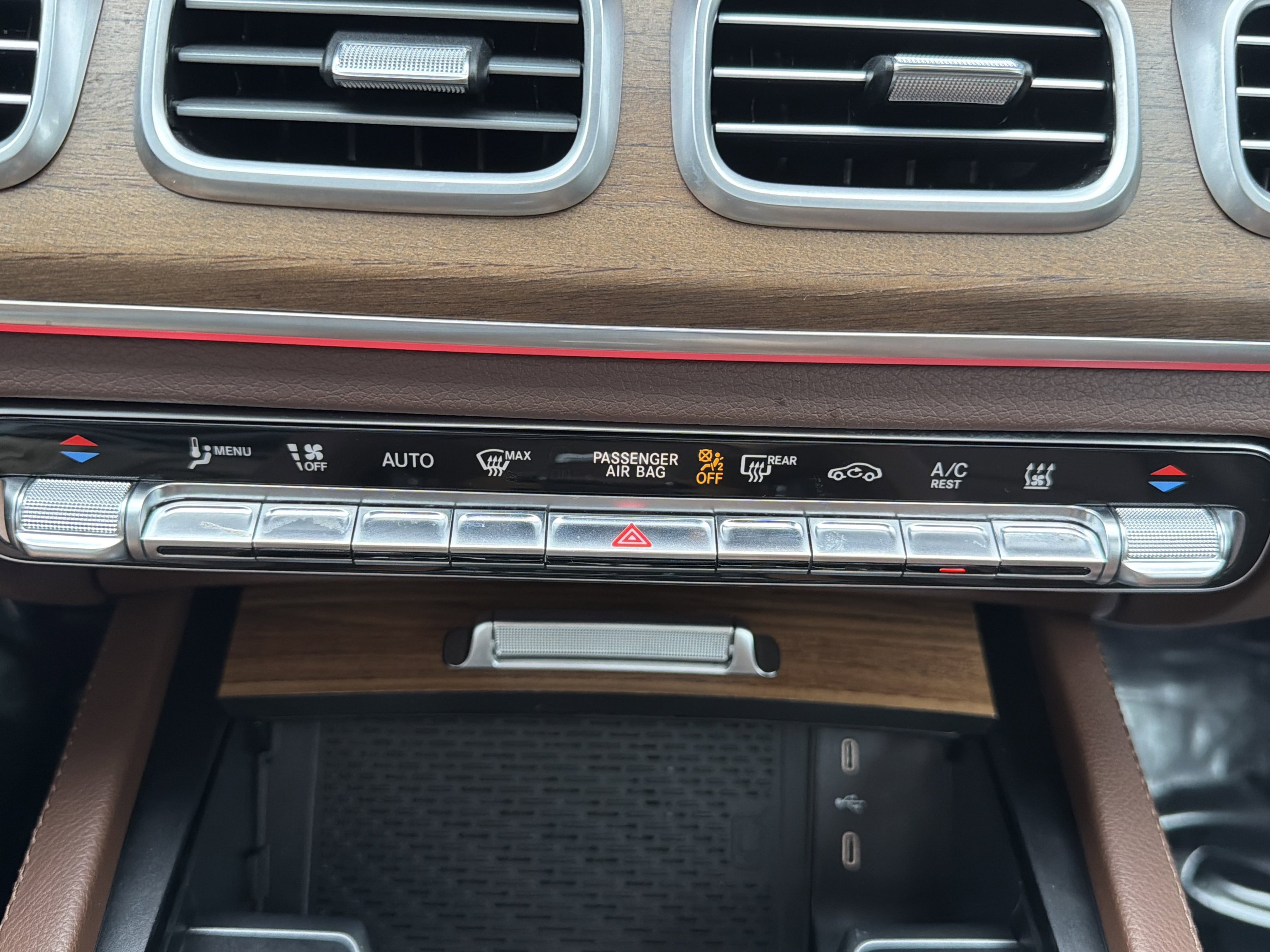 Used 2024 Mercedes-Benz GLE 450e 4MATIC image 85