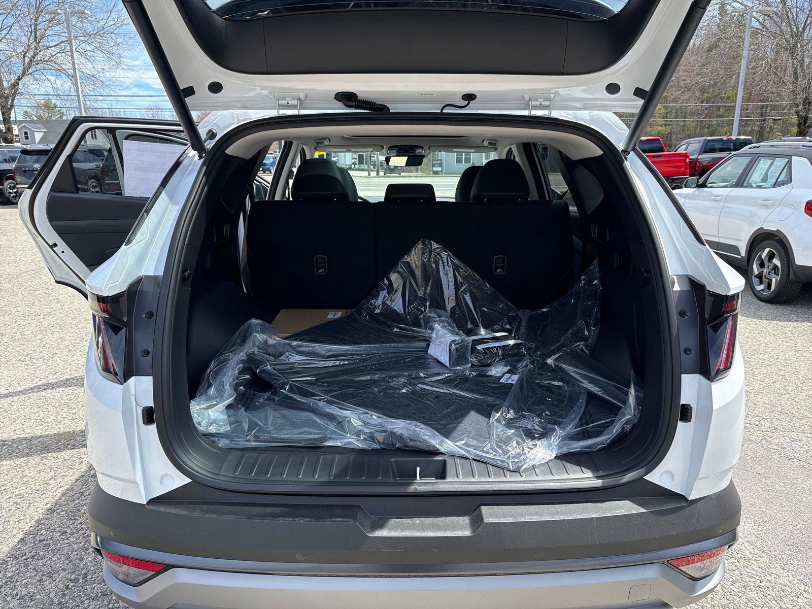 New 2026 Hyundai Tucson Limited AWD/4WD image 16