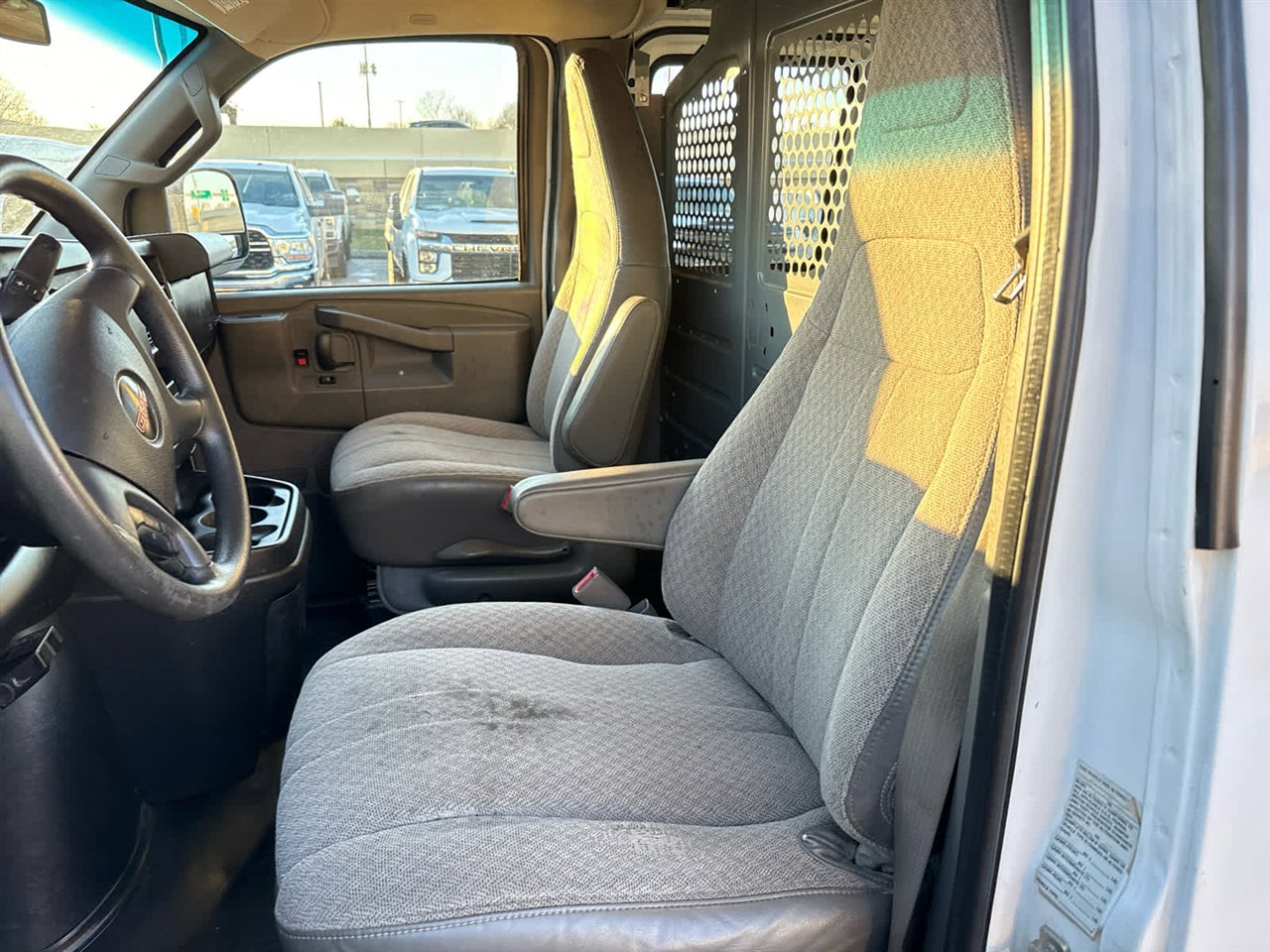 Used 2017 GMC Savana 2500 image 14