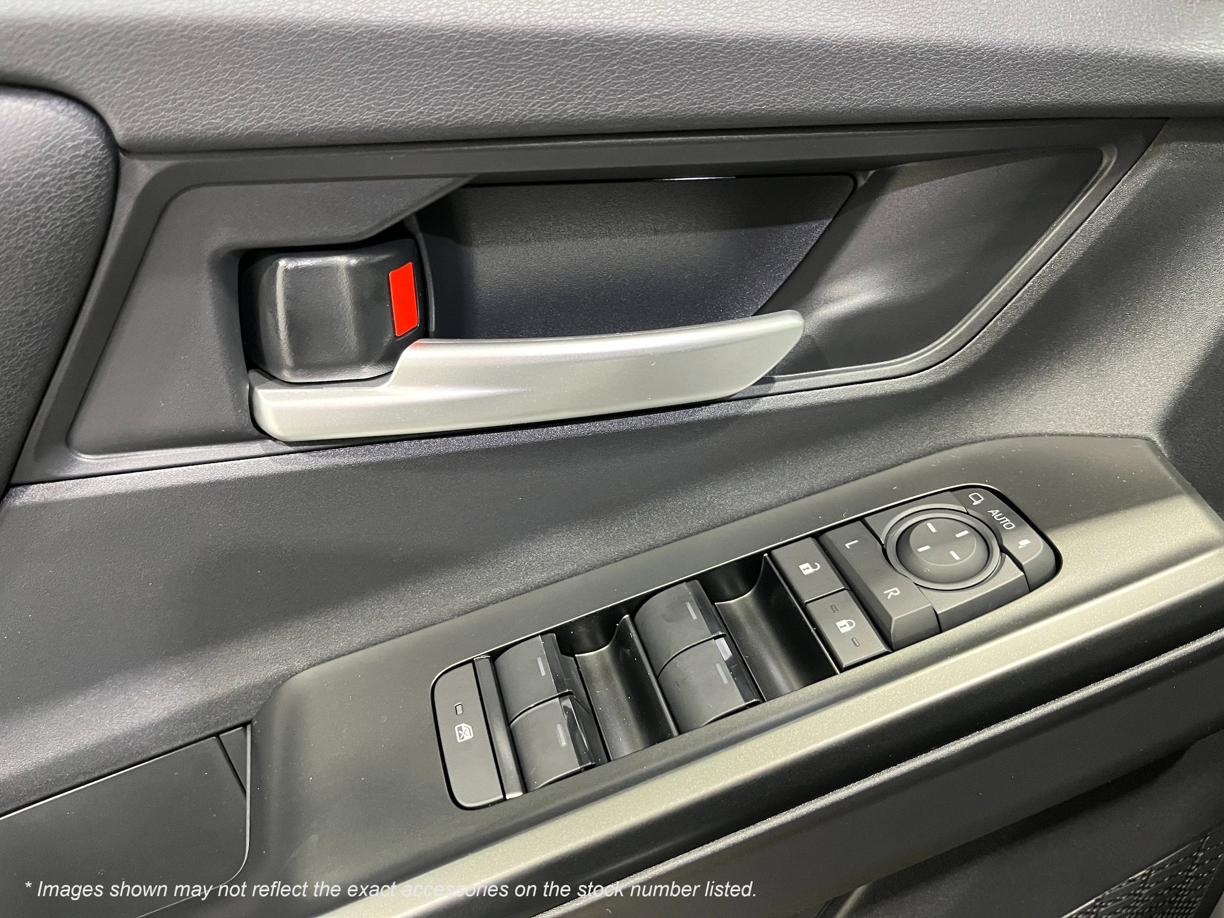 New 2026 Subaru Solterra Premium image 13