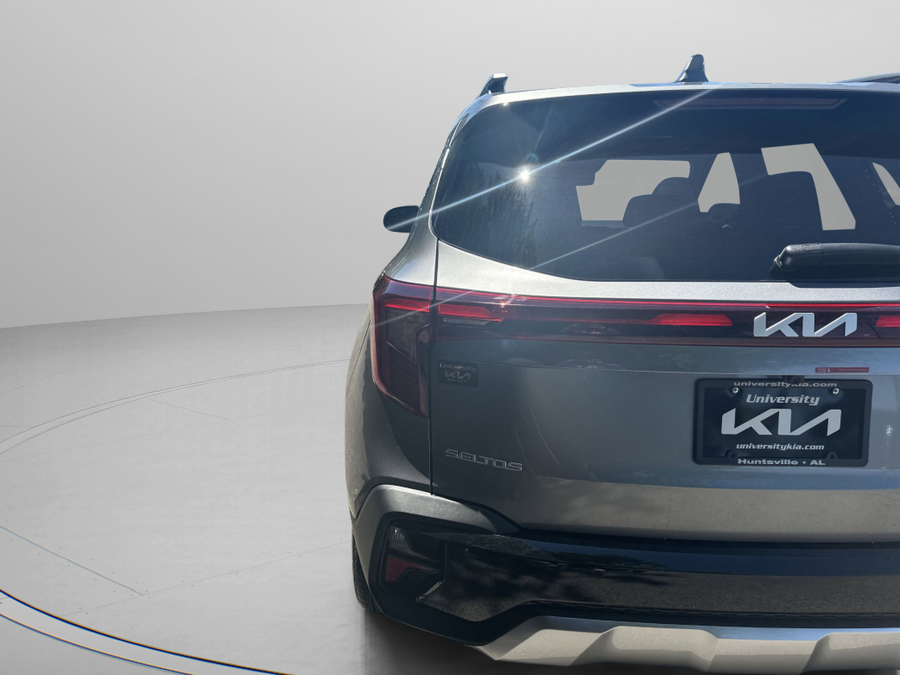 Used 2025 Kia Seltos EX w/ EX Sunroof Package image 7