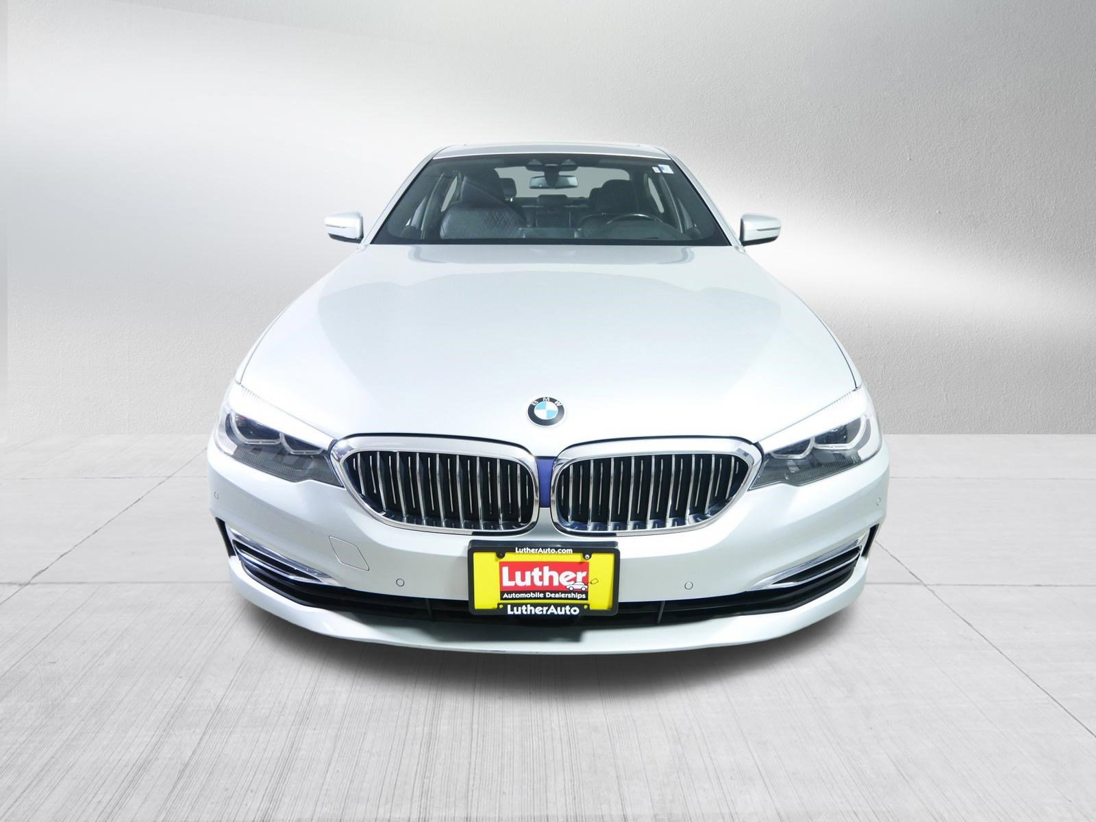 Used 2018 BMW 540i xDrive w/ Luxury Seating Package AWD/4WD image 2