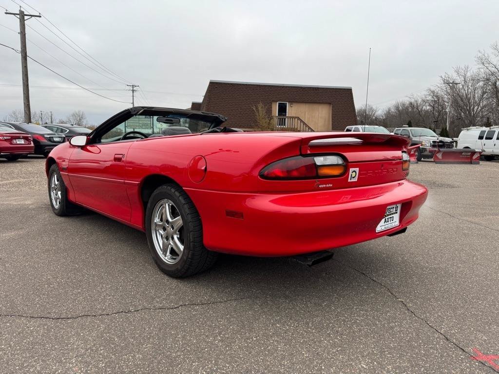 Used 1998 Chevrolet Camaro Z28 RWD image 9