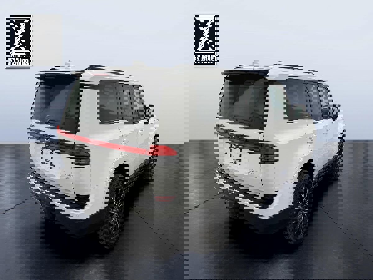 Used 2025 Lexus GX 550 w/ Accessory Package (2T) image 6