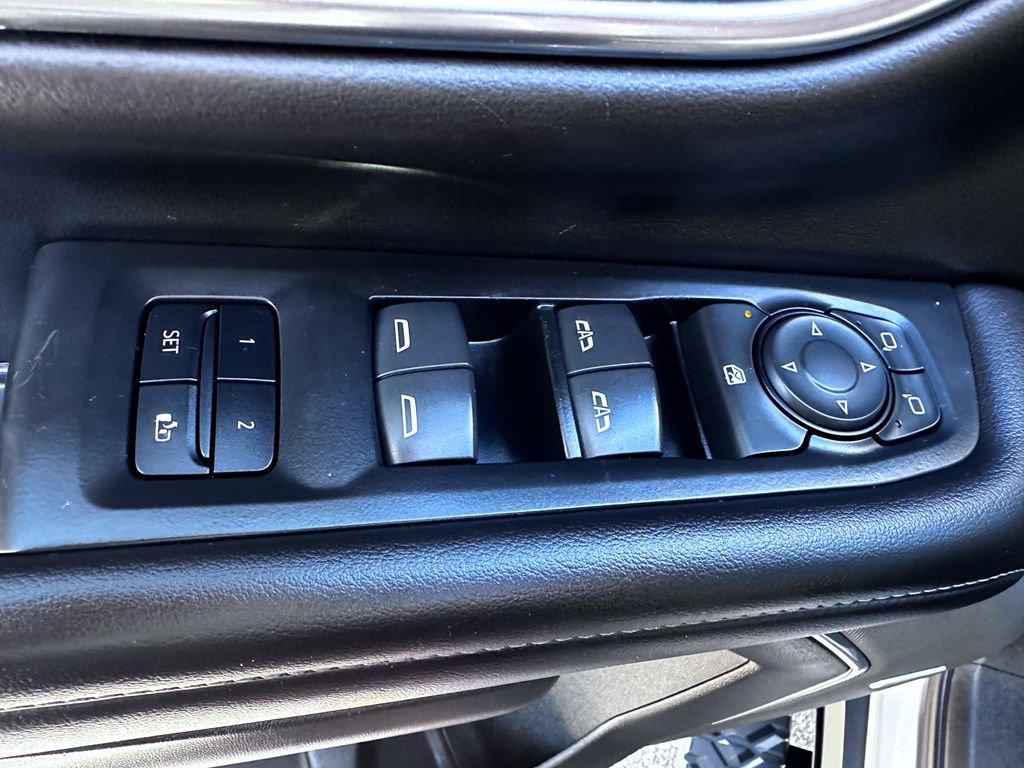 Used 2021 Chevrolet Tahoe Z71 image 28