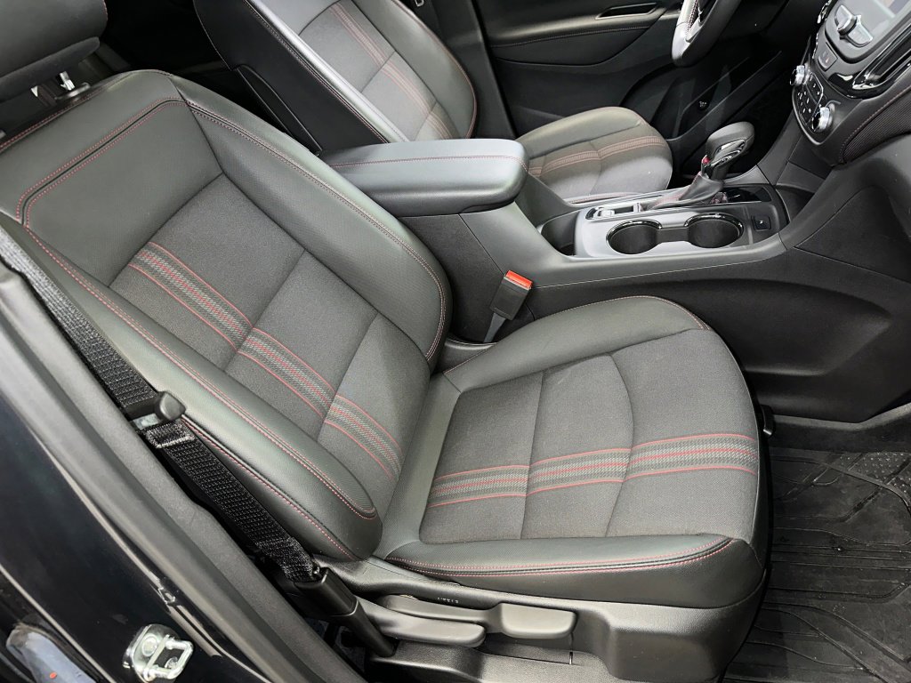 Certified 2022 Chevrolet Equinox RS w/ LPO, Floor Liner Package image 33