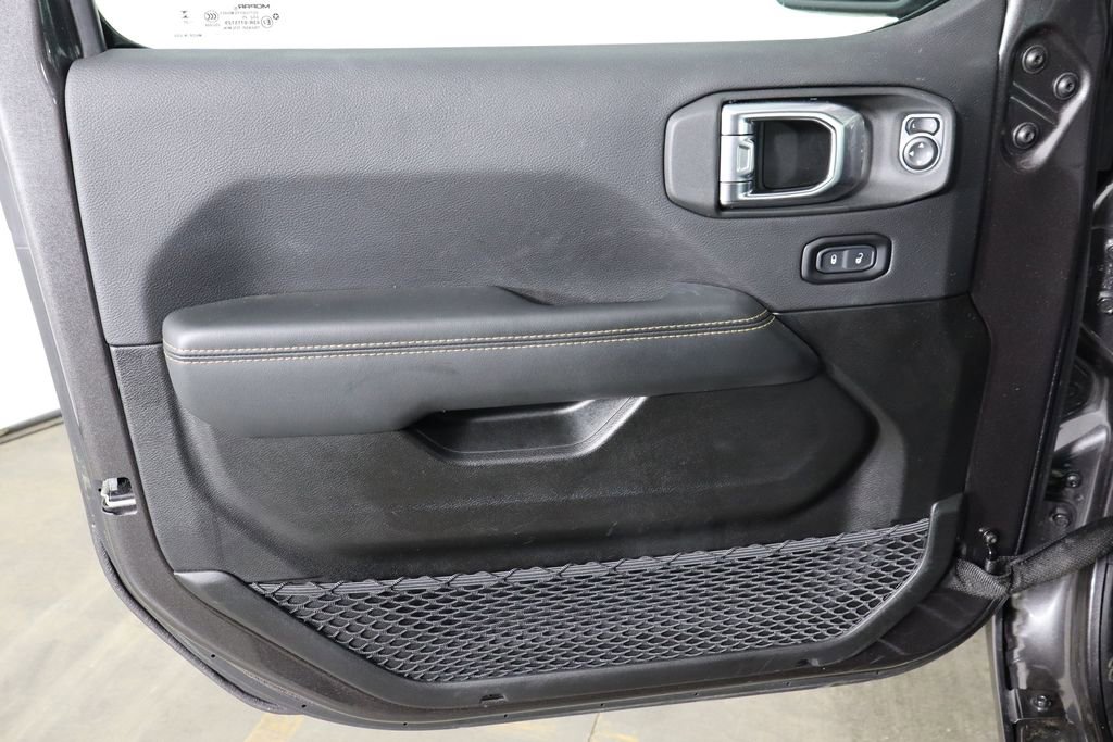 Used 2025 Jeep Wrangler Unlimited Sahara w/ Safety Group image 20