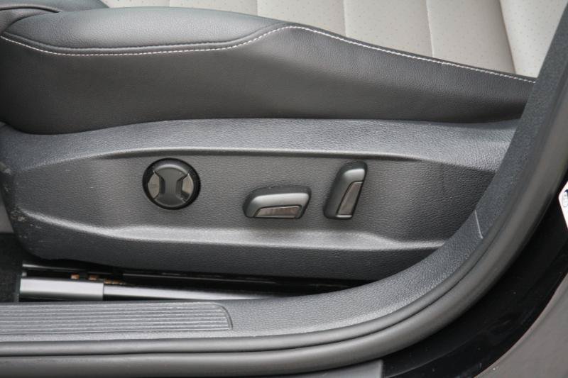 Used 2015 Volkswagen Golf TDI SEL FWD image 27