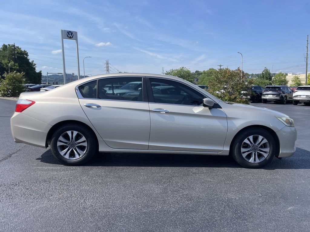 Used 2014 Honda Accord LX image 4