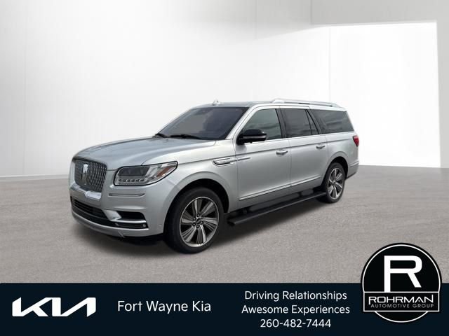 Used 2018 Lincoln Navigator L Reserve w/ Technology Package image 1