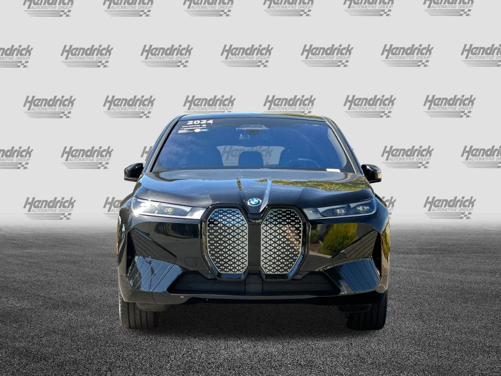 Certified 2024 BMW iX xDrive50 w/ Premium Package AWD/4WD image 10