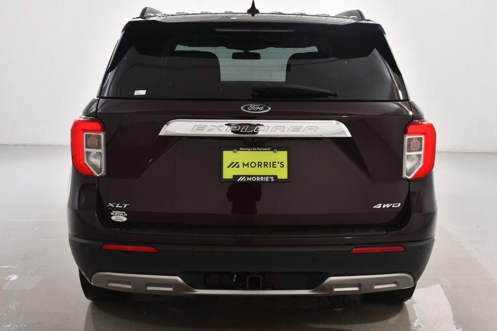 Used 2023 Ford Explorer XLT w/ Equipment Group 202A AWD/4WD image 13