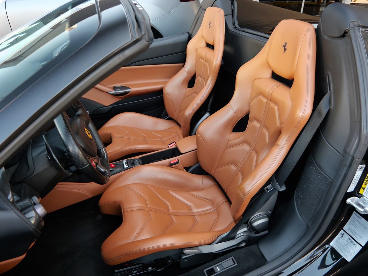 Used 2018 Ferrari 488 Spider RWD image 23