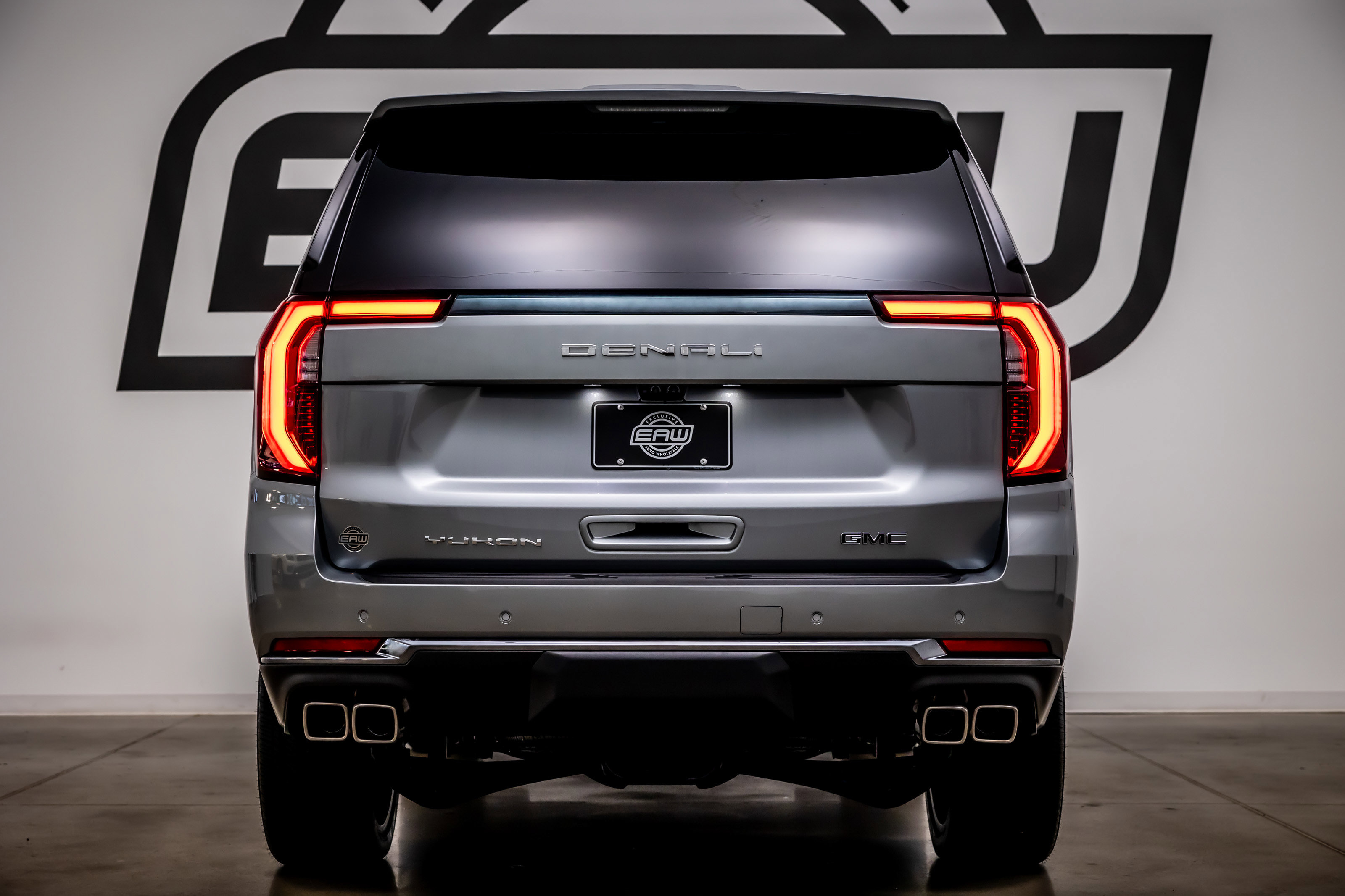 Used 2025 GMC Yukon Denali Ultimate w/ LPO, Floor Liner Package image 10