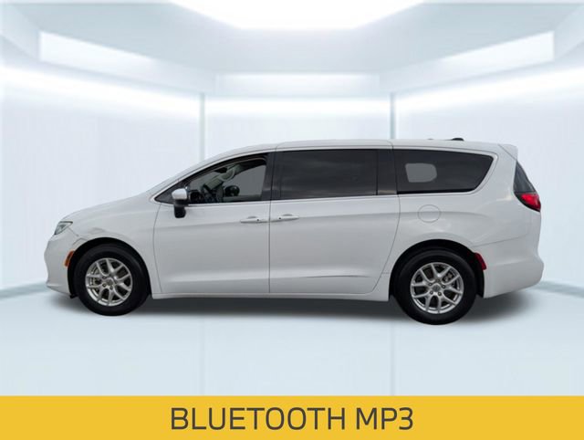Used 2023 Chrysler Pacifica Touring-L FWD video 2