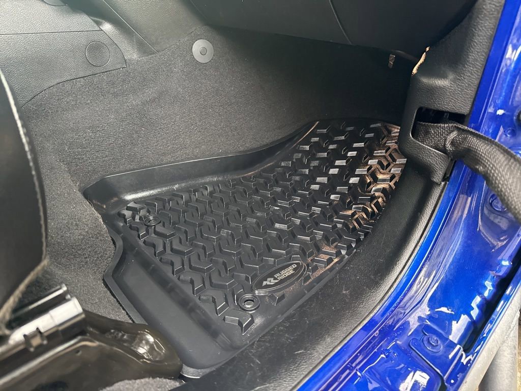 Used 2019 Jeep Wrangler Unlimited Sahara w/ Uconnect 4C Nav & Sound Group image 43