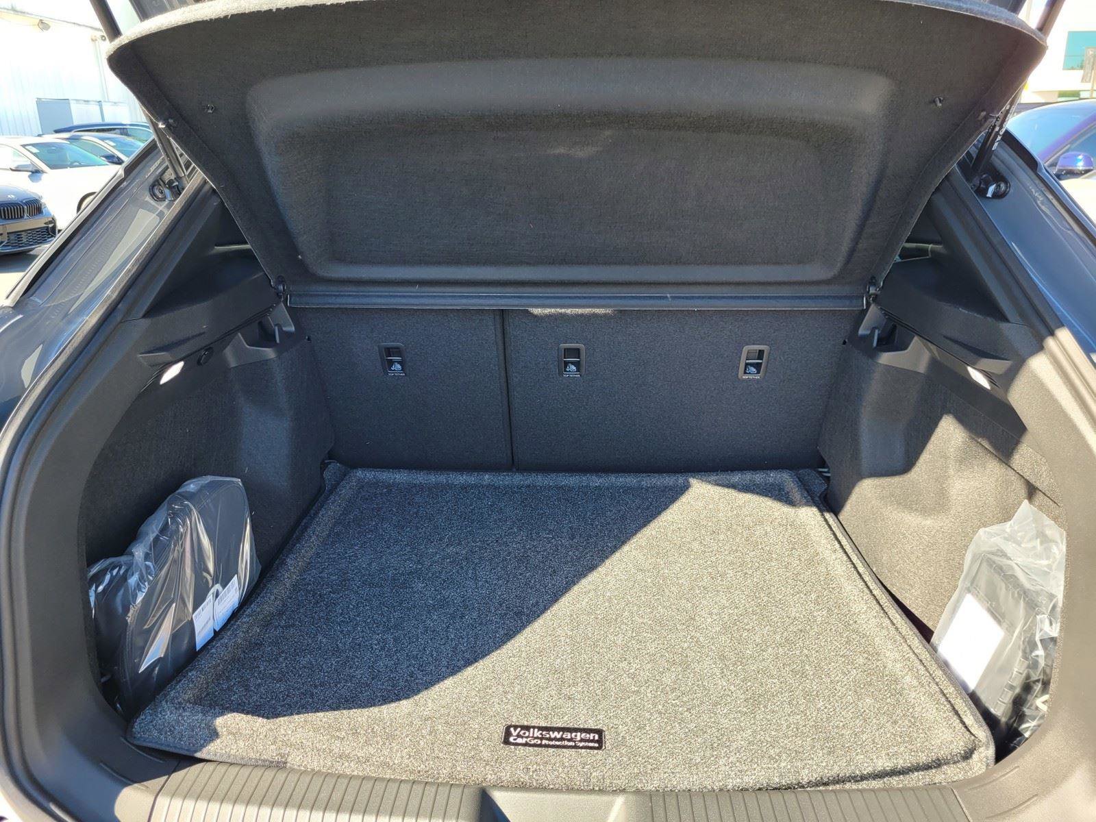 New 2025 Volkswagen ID.4 Pro RWD image 19