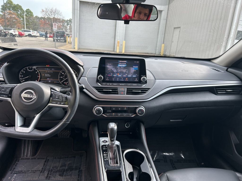 Used 2023 Nissan Altima 2.5 SR image 21