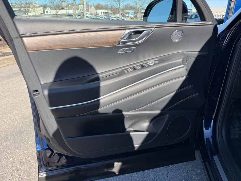 Used 2024 Genesis GV80 2.5T image 16